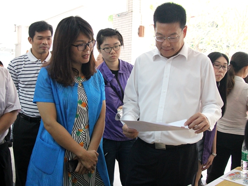 仲校亲临检查工作